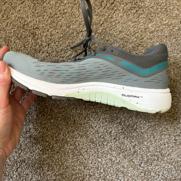 ASICS Women's GT 1000 7 Running
Shoes - Picture 11 of 13